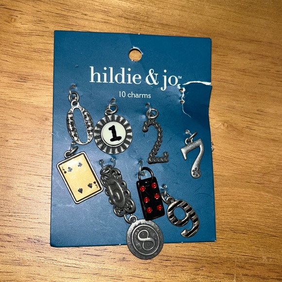 Number Charms Hildie & Jo - Picture 1 of 2